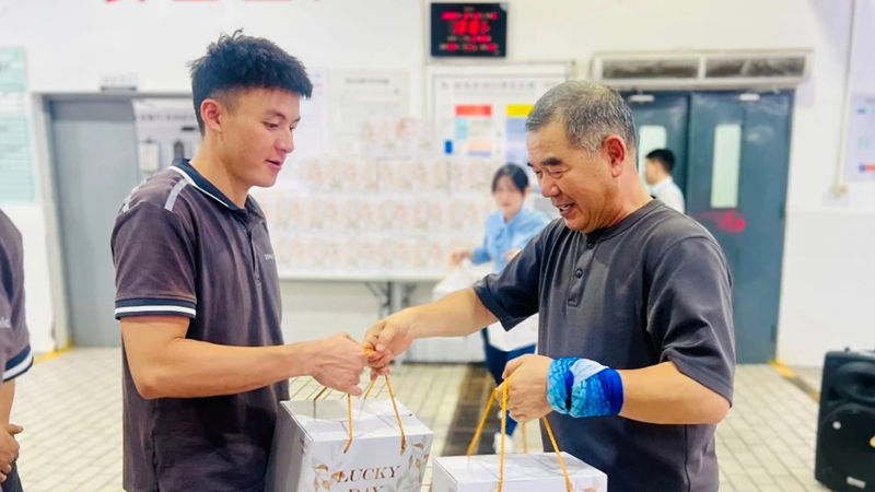 张建赴丽水宝顺行开展高温慰问暨安全生产检查