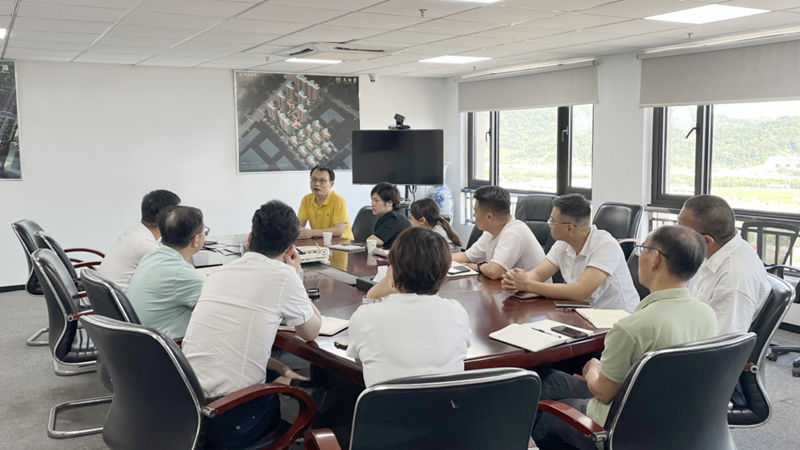 乐清华都联合虹元商管召开法律风险防范专题研讨会